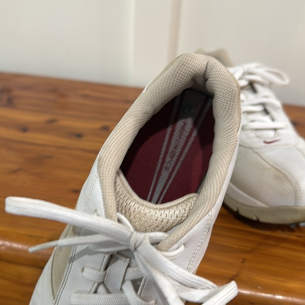 Nike Sports Performance Saddle Golf Shoes - Picture 7 of 8